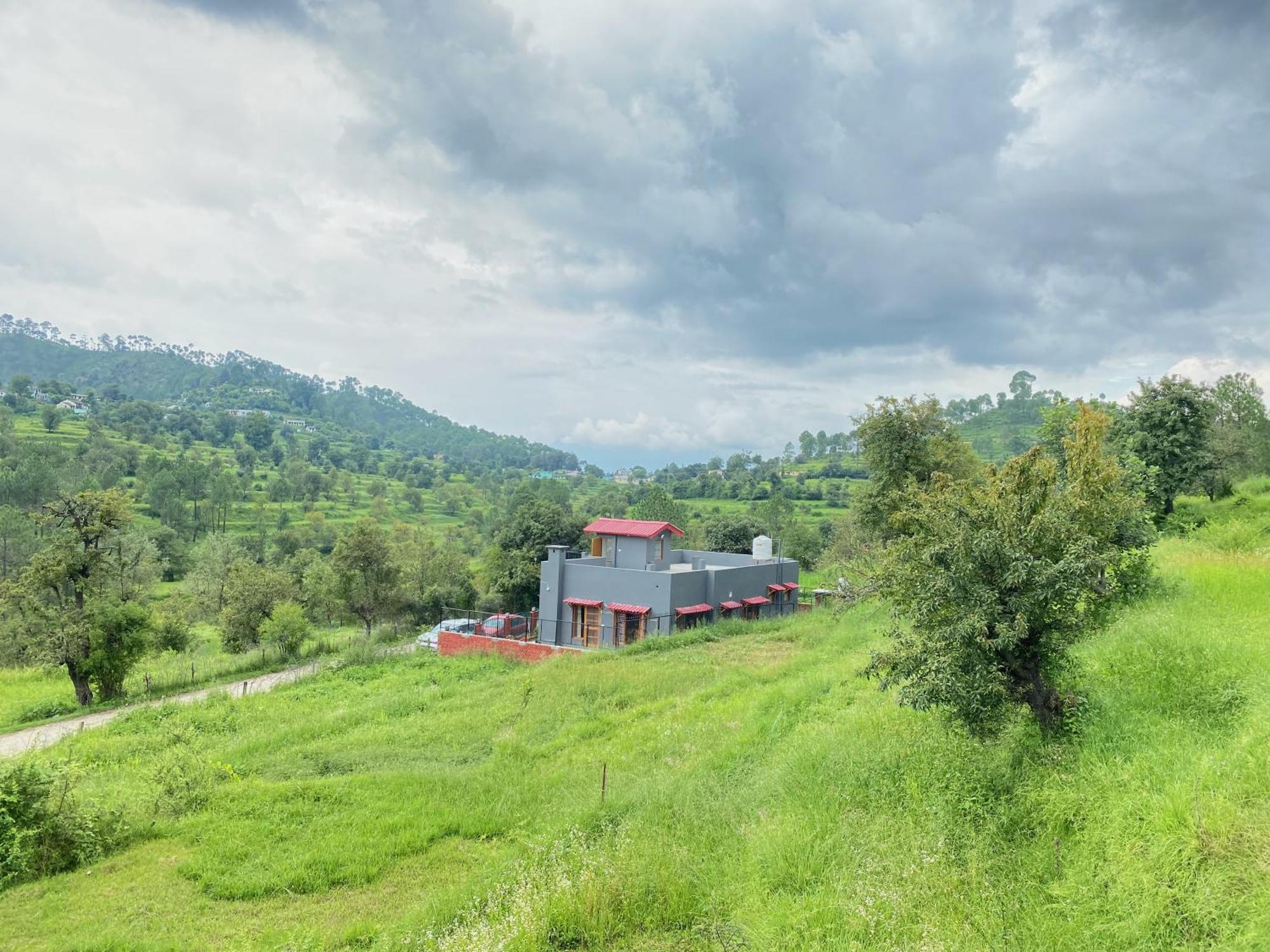 Winter Woods Cottages - 3-Bedroom Homestay Shitlakhet Экстерьер фото